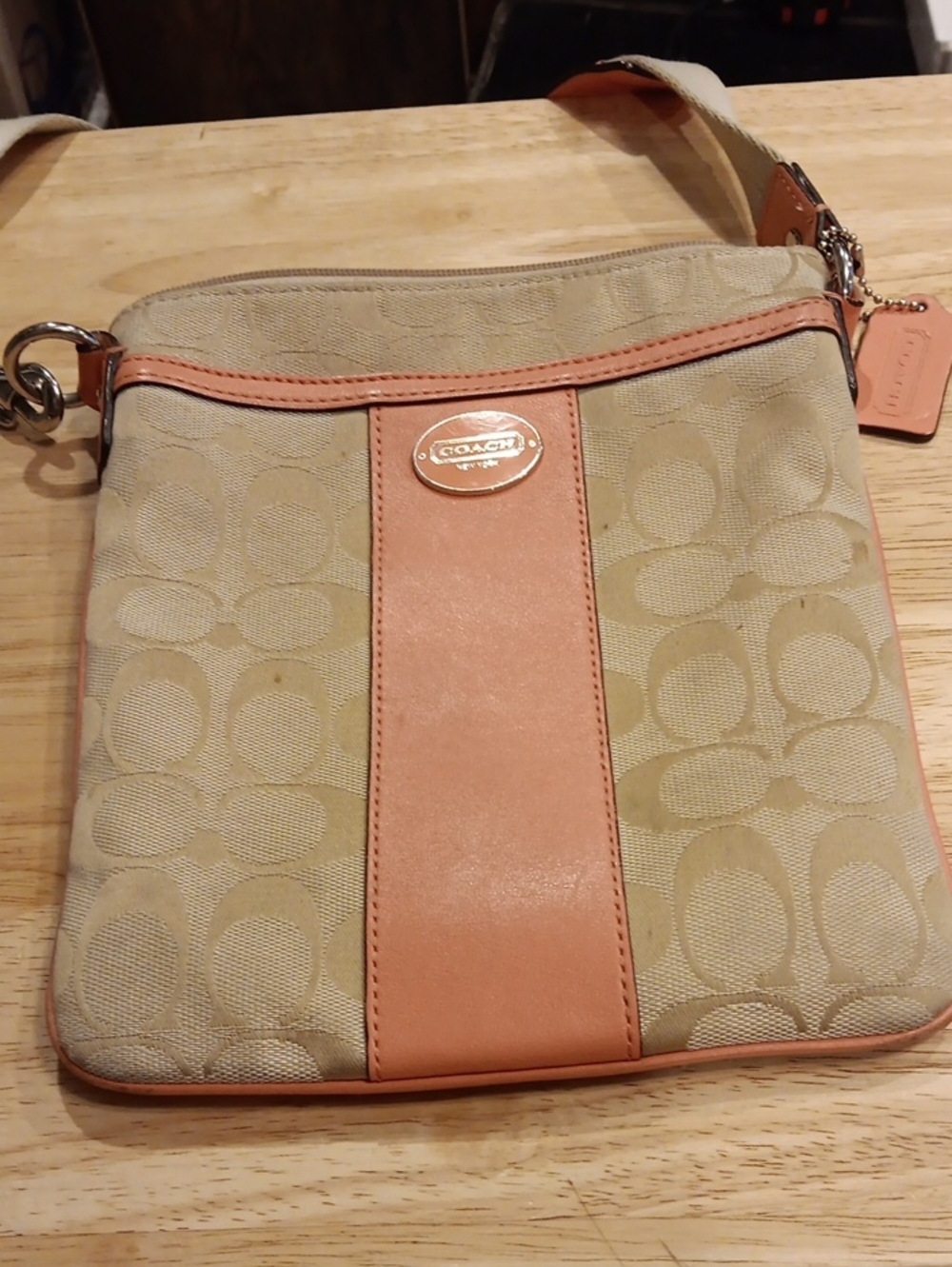 Coach Heritage Signature Stripe Swingpack Crossbody – Beige & Coral Pink